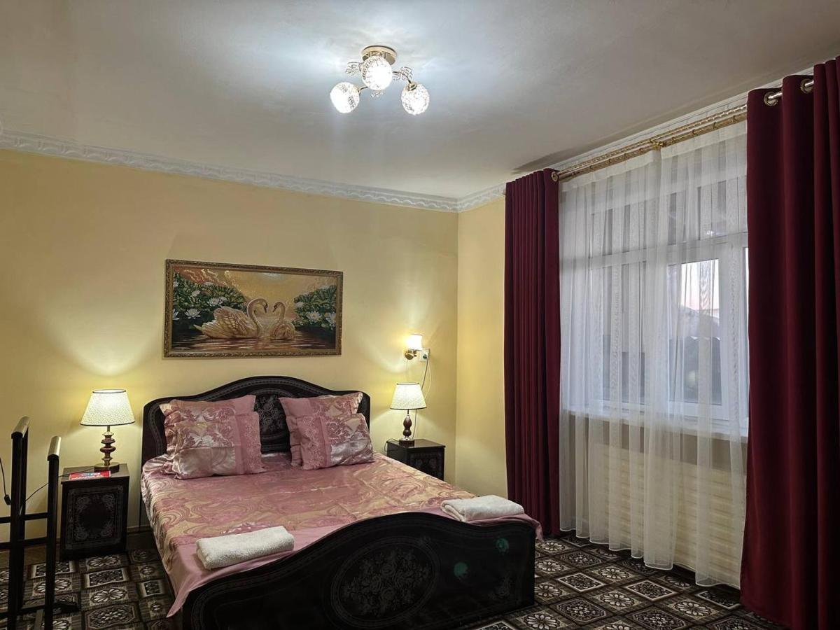 Guest House "Nika", Nukus Zewnętrze zdjęcie