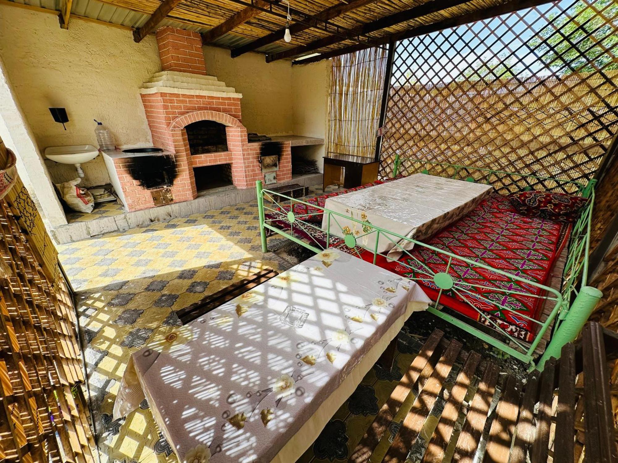 Guest House "Nika", Nukus Zewnętrze zdjęcie