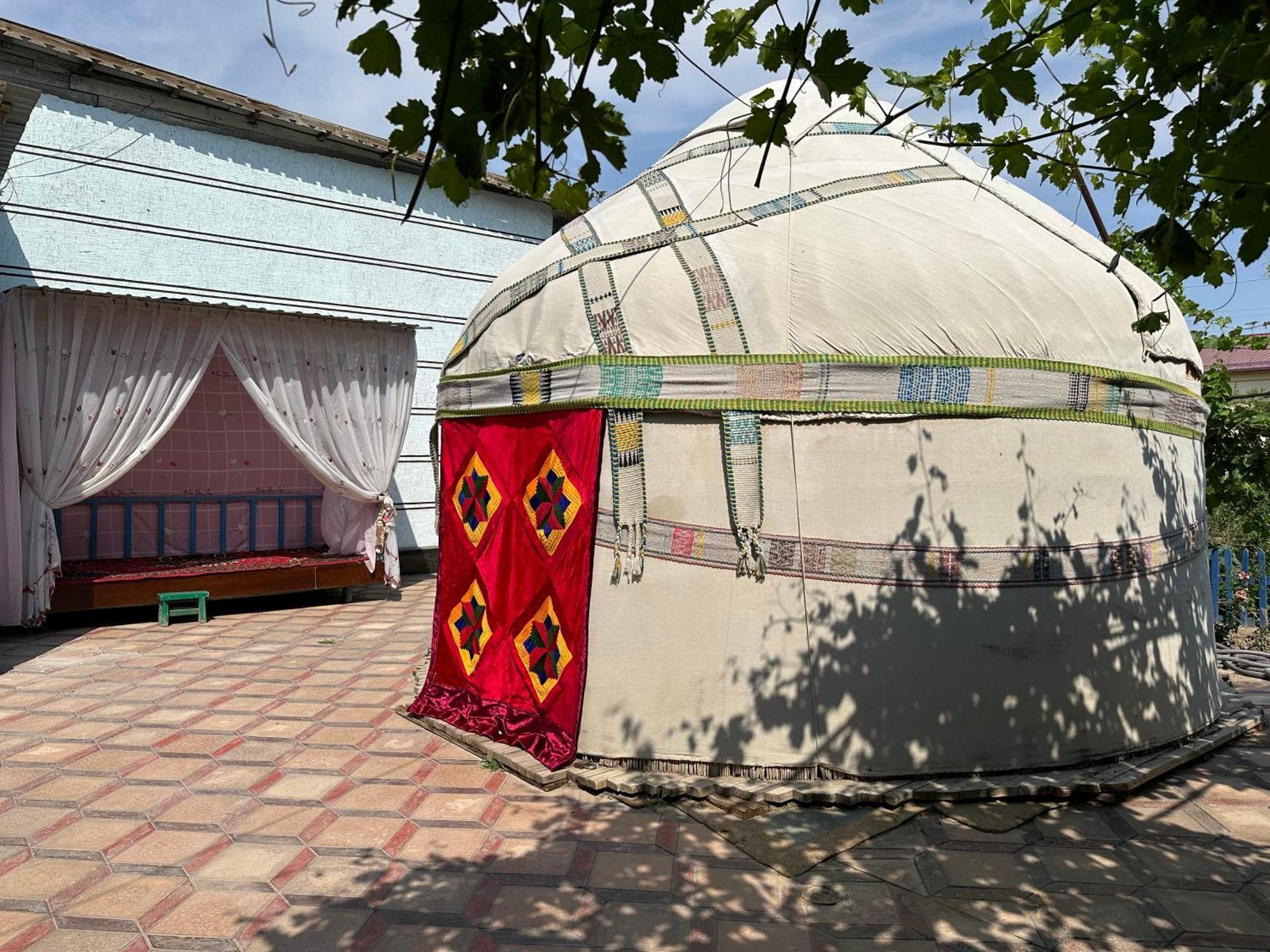 Guest House "Nika", Nukus Zewnętrze zdjęcie